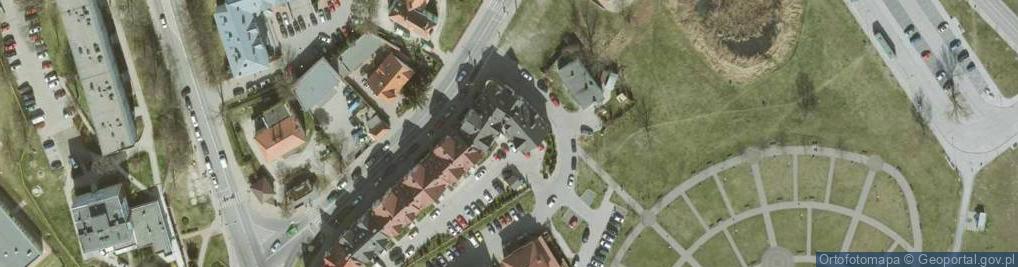 Zdjęcie satelitarne Wspólnota Mieszkaniowa ul.KS.DZ.w.Bochenka 27 Trzebnica
