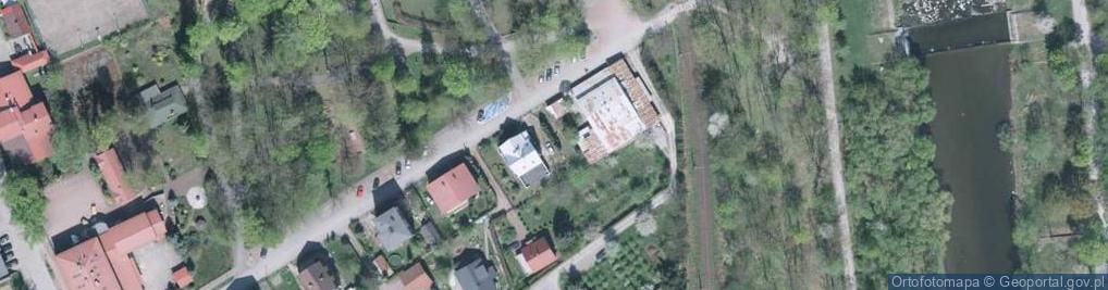 Zdjęcie satelitarne Zakład Uprawy Pieczarek Burczyński Bogusław