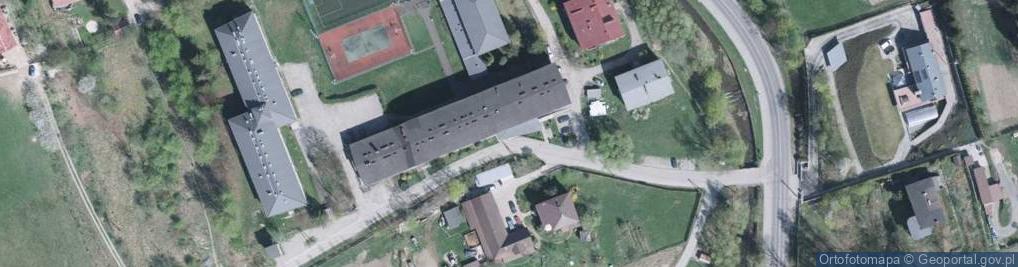 Zdjęcie satelitarne Zespół Szkół Gastronomiczno Hotelarskich im Władysława Reymonta w Wiśle