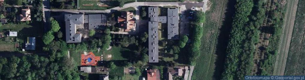 Zdjęcie satelitarne Zespół Szkół nr 2 w Nałęczowie