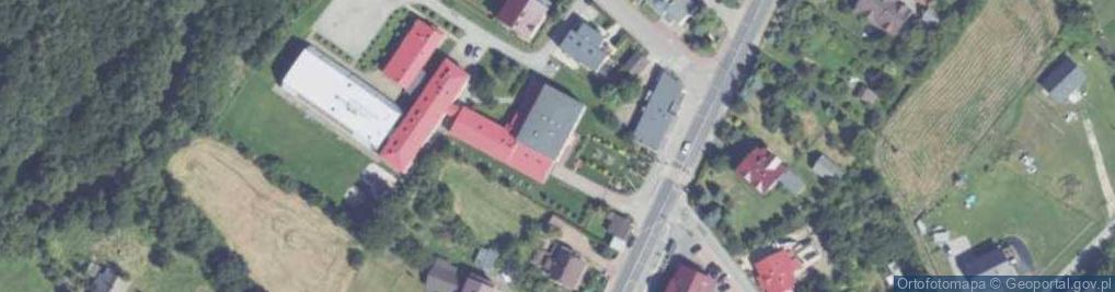 Zdjęcie satelitarne Zespół Szkół Samorządowych w Targanicach