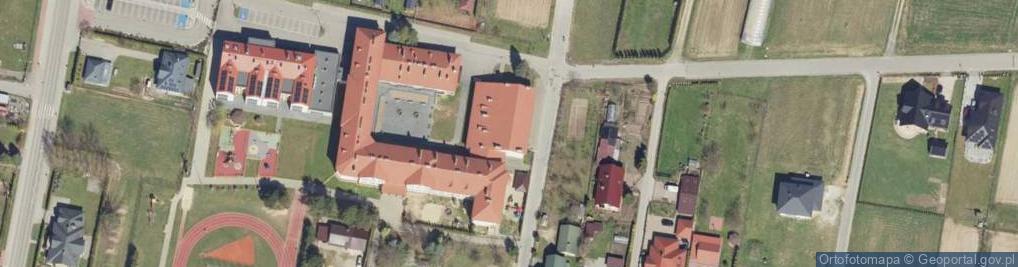 Zdjęcie satelitarne Zespół Szkół w Zaczerniu im Armii Krajowej