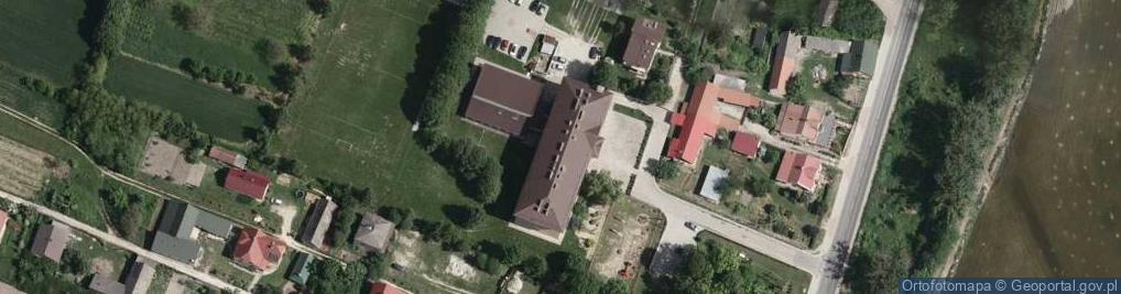 Zdjęcie satelitarne Zespół Szkół w Zdziechowicach