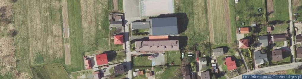 Zdjęcie satelitarne Zespół Szkolno Przedszkolny Szkoła Podstawowa w Gromcu