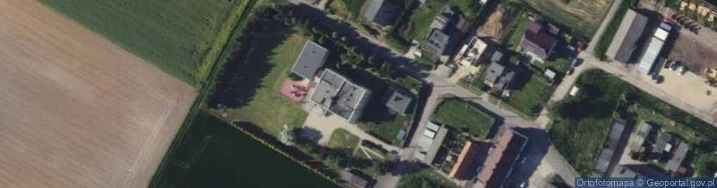 Zdjęcie satelitarne Zespół Szkolno Przedszkolny w Krowiarkach