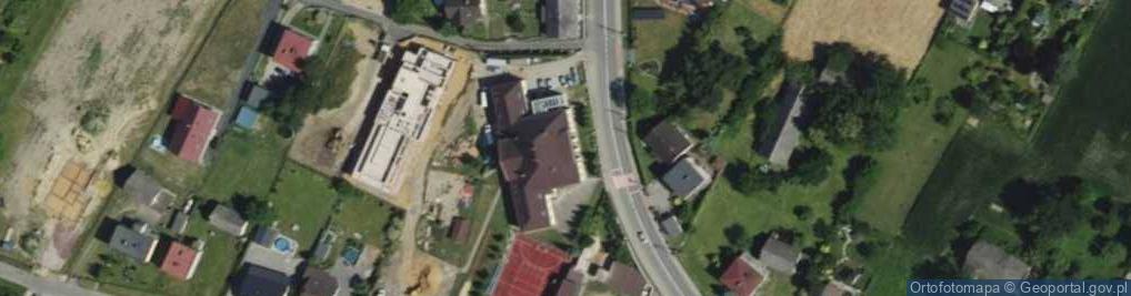 Zdjęcie satelitarne Zespół Szkolno Przedszkolny w Łaziskach