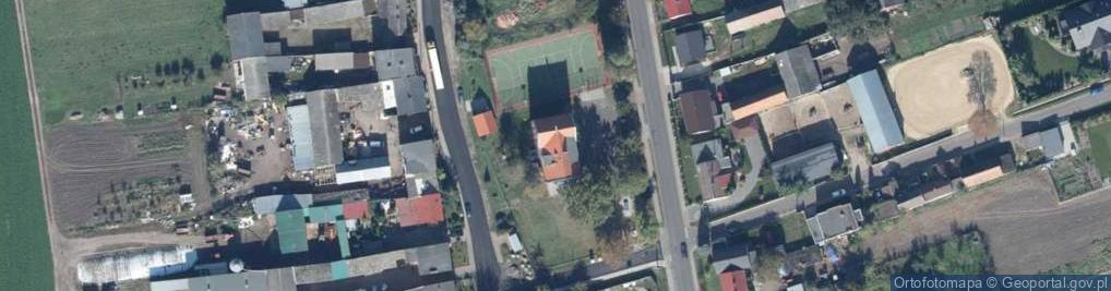 Zdjęcie satelitarne Zespół Szkolno Przedszkolny w Modrzu