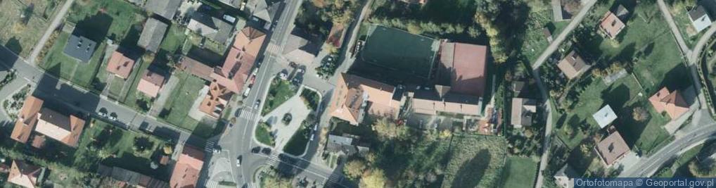 Zdjęcie satelitarne Zespół Szkolno Przedszkolny w Wilamowicach Szkoła Podstawowa im J Bilczewskiego w Wilamowicach