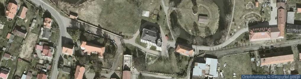 Zdjęcie satelitarne Zgromadzenie Sióstr Albertynek Posługujących Ubogim-Dom Zakonny w Mrozowie