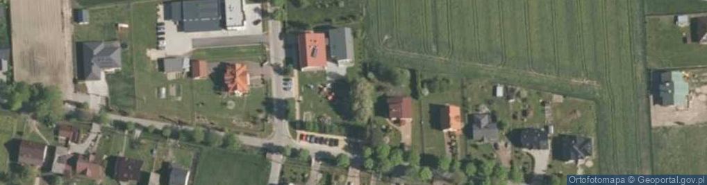 Zdjęcie satelitarne Gminne Przedszkole Publiczneim Jana Brzechwy