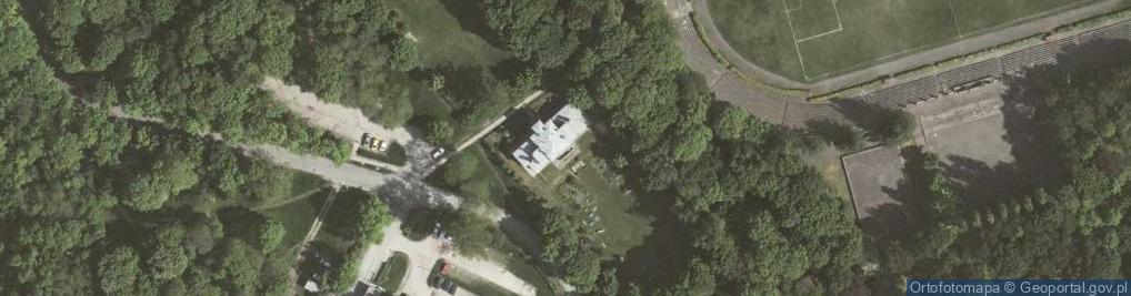 Zdjęcie satelitarne Samorządowe Przedszkole Nr 92 "Dworek na Krzemionkach"