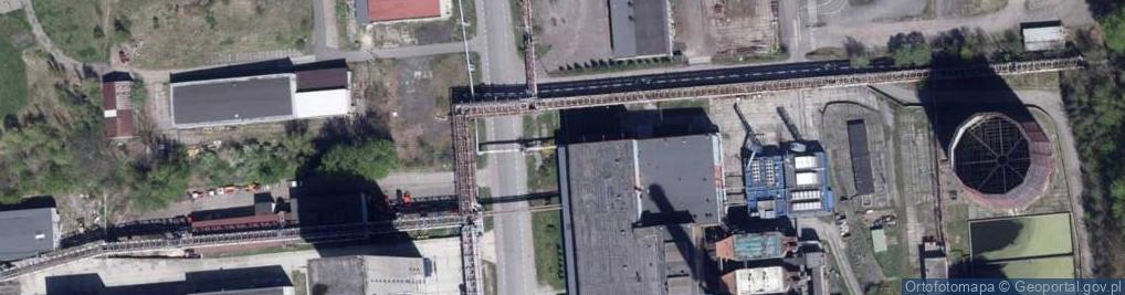 Zdjęcie satelitarne Komin, wys - 120 m AGL / 353 m AMSL oświetlenie