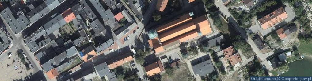 Zdjęcie satelitarne Bazylika katedralna Trójcy Świętej, parafia św. Mikołaja