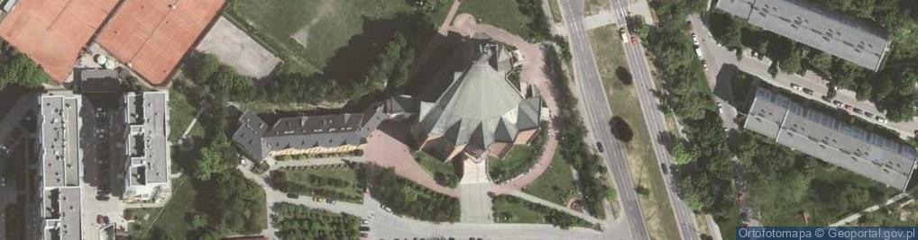 Zdjęcie satelitarne Matki Bożej Ostrobramskiej