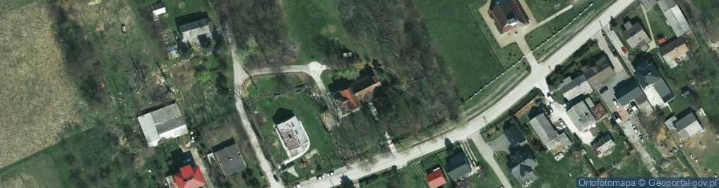 Zdjęcie satelitarne Szkolne Schronisko Młodzieżowe w Łazach