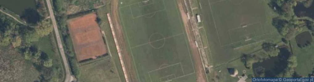 Zdjęcie satelitarne Stadion miejski w Łasku, Centrum Sportu i Rekreacji