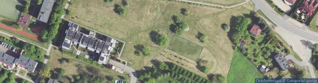 Zdjęcie satelitarne Stanowisko armaty Flak