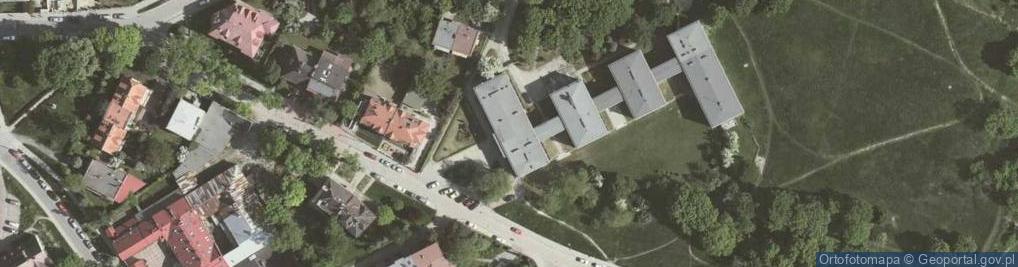 Zdjęcie satelitarne Centrum Kształcenia Canova Niepubliczna Placówka Kształcenia Ustawicznego