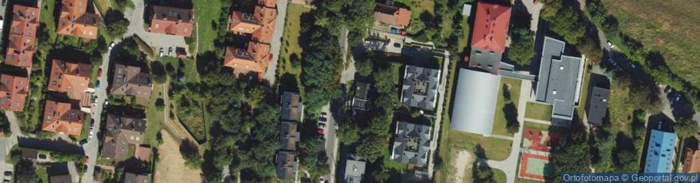 Zdjęcie satelitarne Niepubliczne Centrum Kształcenia Ustawicznego - Ecddp Szkolenia