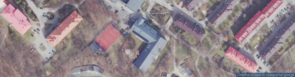 Zdjęcie satelitarne Niepubliczna Szkoła Podstawowa im. St. Konarskiego