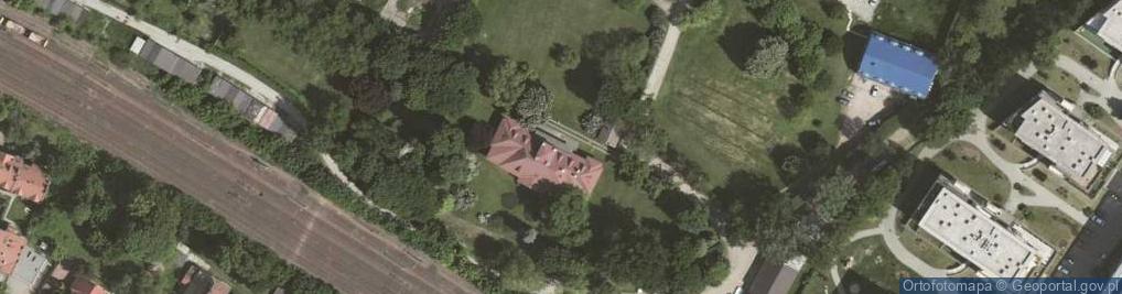 Zdjęcie satelitarne Niepubliczna Szkoła Podstawowa Z Oddziałami Dwujęzycznymi 'Cracow International School'