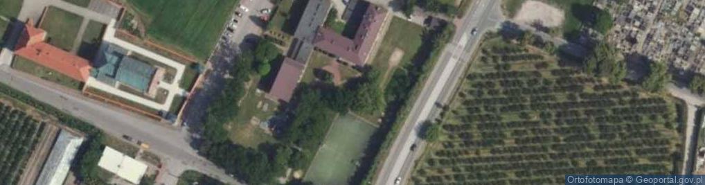 Zdjęcie satelitarne Publiczna Szkoła Podstawowa Im. Romualda Traugutta W Łęczeszycach