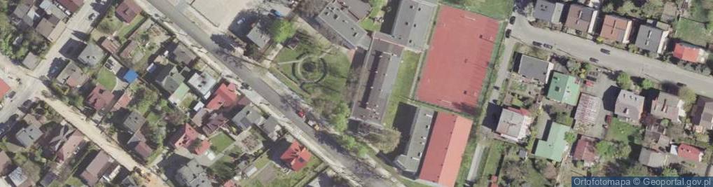 Zdjęcie satelitarne Publiczna Szkoła Podstawowa Nr 1 Z Oddziałami Integracyjnymi Im. Ignacego Daszyńskiego W Radomiu