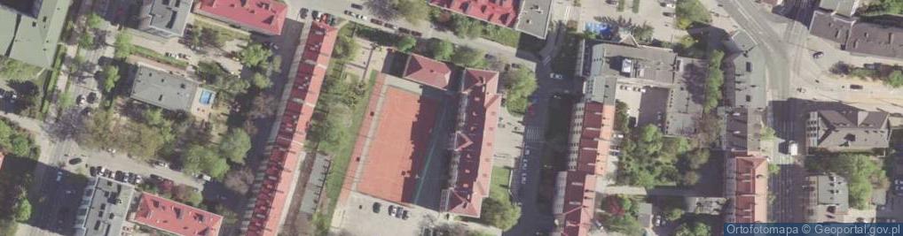 Zdjęcie satelitarne Publiczna Szkoła Podstawowa Nr 28 Im. Adama Mickiewicza W Radomiu