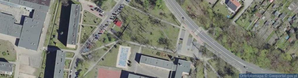 Zdjęcie satelitarne Publiczna Szkoła Podstawowa Nr 7 Im. Doroty Księżnej Żagańskiej W Żaganiu