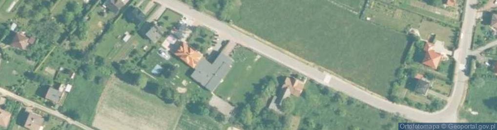 Zdjęcie satelitarne Publiczna Szkoła Podstawowa Stowarzyszenia Przyjaciół Szkół Katolickich W Brzezince Im. Św. Antoniego Z Padwy