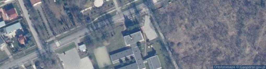 Zdjęcie satelitarne Publiczna Szkoła Podstawowa W Zajezierzu