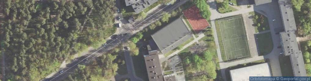 Zdjęcie satelitarne Publiczna Szkoła Podstawowa Z Oddziałami Mistrzostwa Sportowego Nr 2 Im. Jana Pawła II W Stalowej Woli