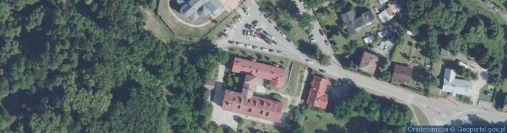 Zdjęcie satelitarne Samorządowa SP nr 3 im. Stefana Żeromskiego w Suchedniowie
