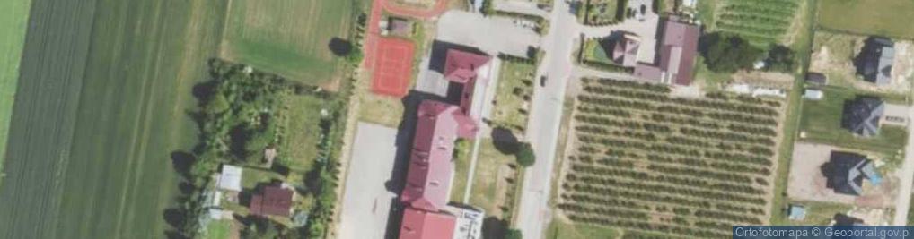 Zdjęcie satelitarne SP im. Batalionów Chłopskich, Zespół Szkół w Sadowiu