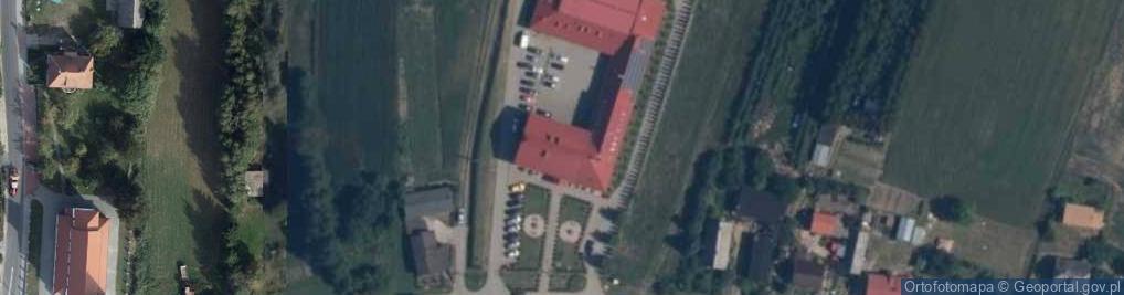 Zdjęcie satelitarne SP im. Kawalerów orderu uśmiechu w Tereszewie