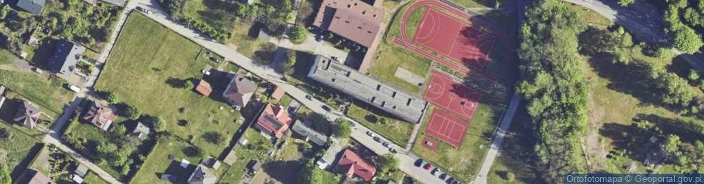 Zdjęcie satelitarne Szkoła Podstawowa Dla Dorosłych W Trzebini