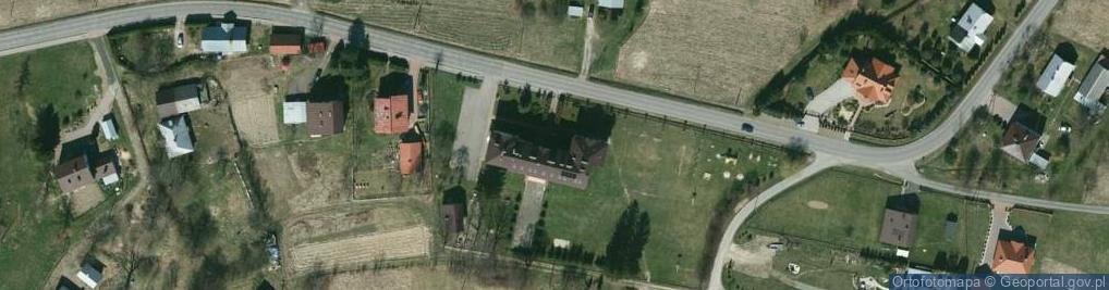 Zdjęcie satelitarne Szkoła Podstawowa Im. Ignacego Łukasiewicza W Bóbrce
