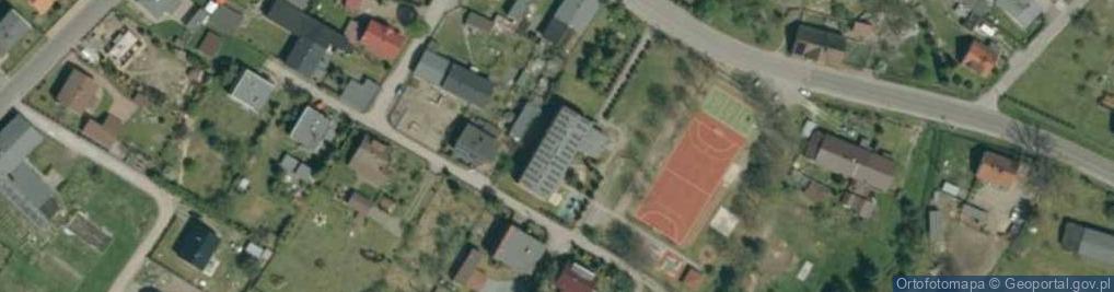 Zdjęcie satelitarne Szkoła Podstawowa Im. Kornela Makuszyńskiego