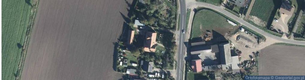 Zdjęcie satelitarne Szkoła Podstawowa Im.powstańców Wlkp. 1918/19 W Zdziechowie Filia W Oborze