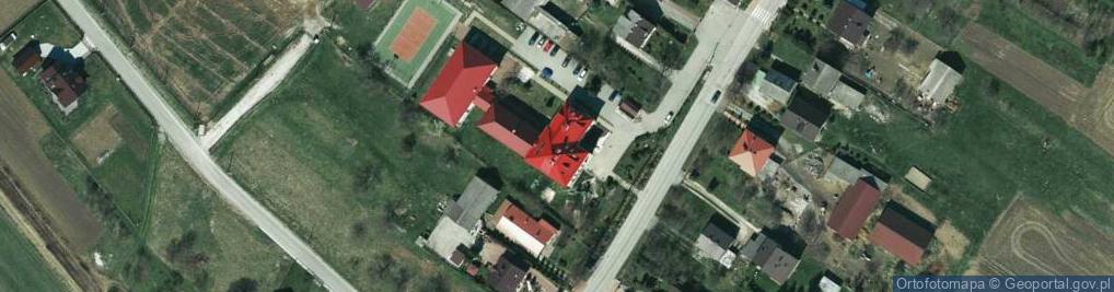 Zdjęcie satelitarne Szkoła Podstawowa Im. Św. Jana Pawła II W Bęble