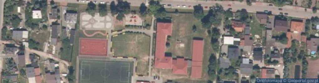 Zdjęcie satelitarne Szkoła Podstawowa Nr 1 W Brzezinach