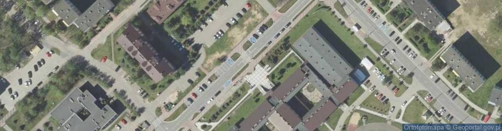 Zdjęcie satelitarne Szkoła Podstawowa Nr 10 Im. Jana Pawła II W Ostrołęce