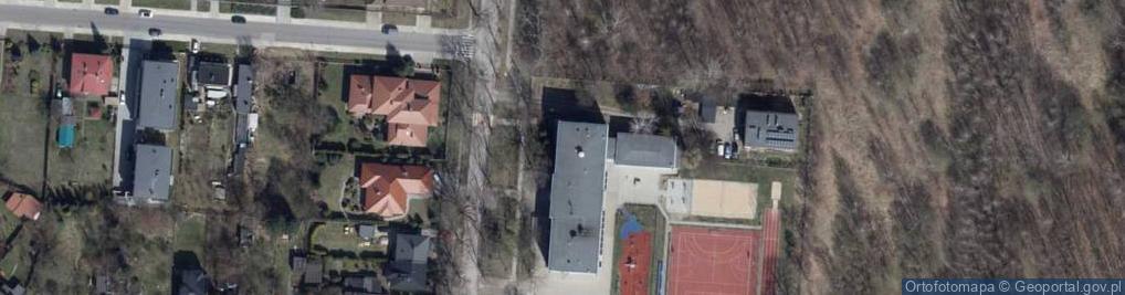 Zdjęcie satelitarne Szkoła Podstawowa Nr 120 Im. Konstytucji 3 Maja