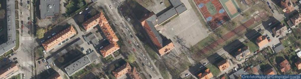 Zdjęcie satelitarne Szkoła Podstawowa Nr 18 Im. Jana Pawła II W Gliwicach