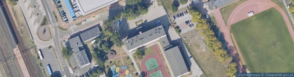 Zdjęcie satelitarne Szkoła Podstawowa Nr 2 Im. Marii Konopnickiej Z Oddziałami Integracyjnymi W Nowej Soli
