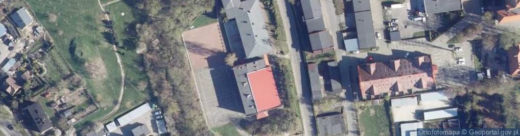 Zdjęcie satelitarne Szkoła Podstawowa Nr 2 Im. Ziemi Świeckiej