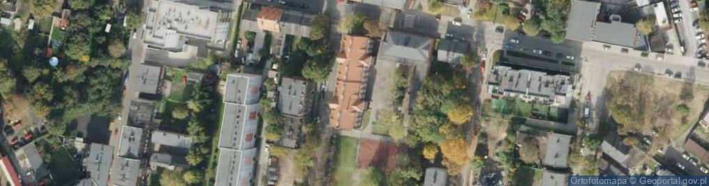 Zdjęcie satelitarne Szkoła Podstawowa Nr 3 Im. Bohaterów Monte Cassino W Zabrzu