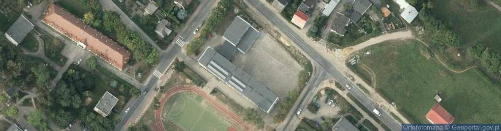 Zdjęcie satelitarne Szkoła Podstawowa Nr 3 Im. Mikołaja Kopernika W Tucholi