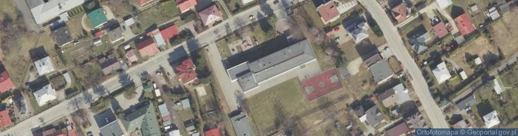 Zdjęcie satelitarne Szkoła Podstawowa Nr 6 Im. Janusza Korczaka W Krośnie