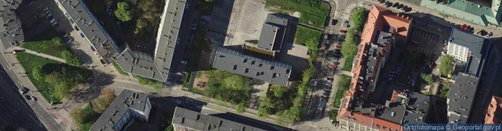 Zdjęcie satelitarne Szkoła Podstawowa Nr 67 Im. Kawalerów Orderu Uśmiechu